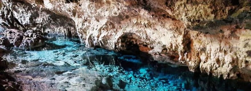 Grotte de Kuza, Blue Lagoon, restaurant The Rock, grotte de Salaam