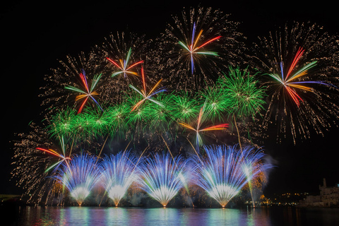 Sliema: Fernandes Fireworks Festival Cruise w/ Dinner+Drinks Without Transportation