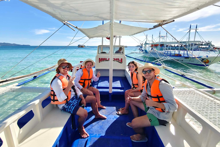 Boracay Private Island-Hopping Tour and Buffet Dinner