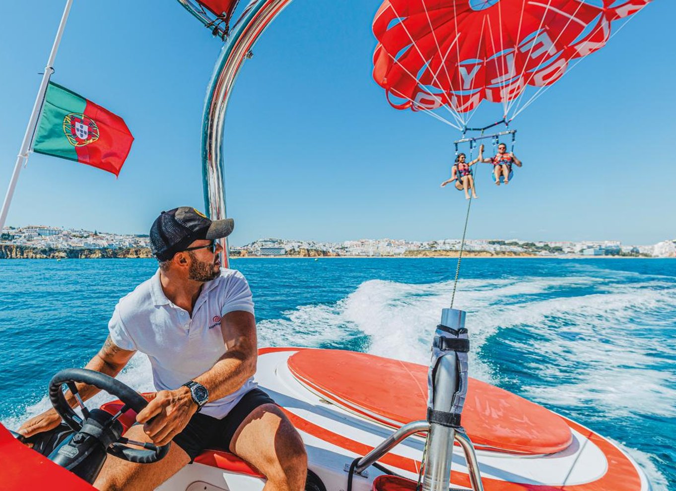 Albufeira: Enkelt-, dobbelt- eller tredobbelt parasailing-tur