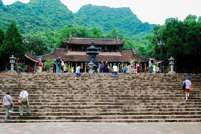 Hanói: peregrinação de dia inteiro ao pagode do perfumeExcursão em grupo (máx. 15 pax/grupo)