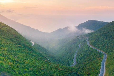 Tour di un giorno di Hai Van Pass e Hue da Hoian-Danang | Vietnam