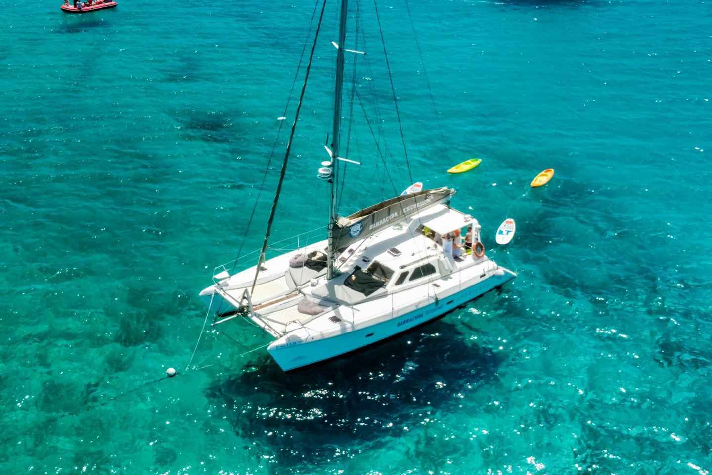 «Катамаран на остров Лобос: приключение с Фуэртевентуры»