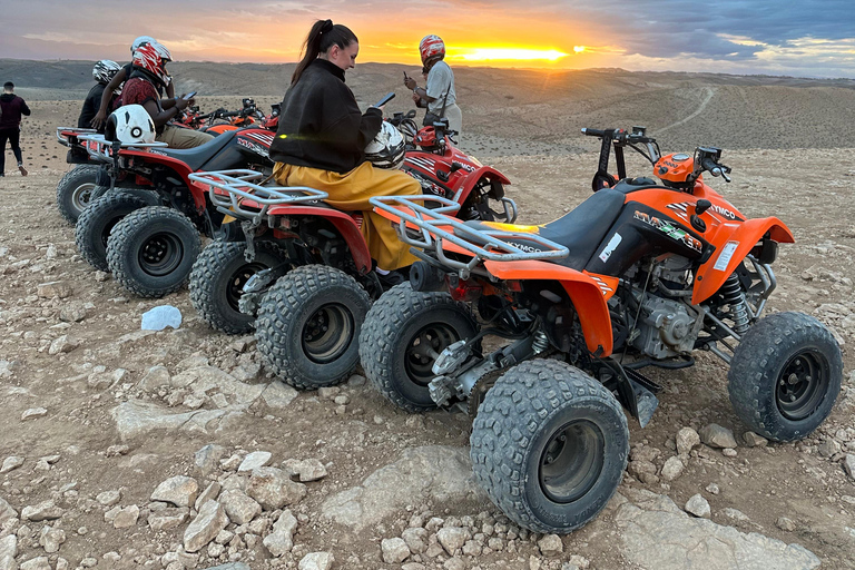 Aventura en quad por el desierto de Agafay con té y traslado