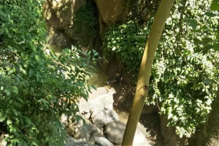 Cebu: Igutan Cave and Waterfalls Hike with Market Visit