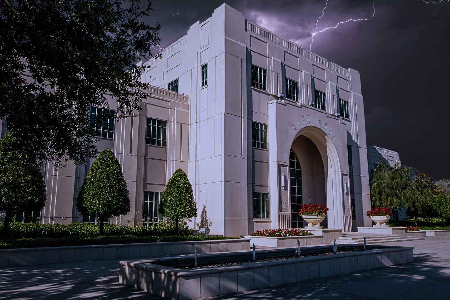 Whispers on the Wharf: Winter Garden Ghost Tours - Whispers on the Wharf: Winter Garden Ghost Tours