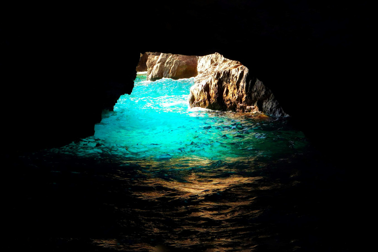 Au départ de Sorrente : Croisière à Capri avec baignade et Prosecco