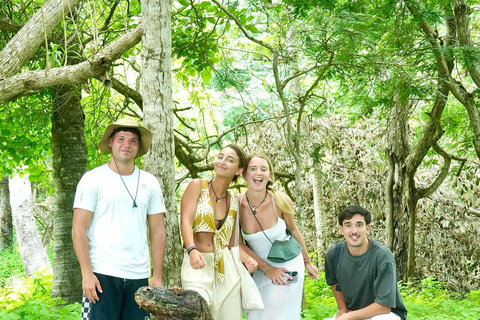 Labuan Bajo: 2 Day Komodo Trip & LoccalCollection Hotel Stay