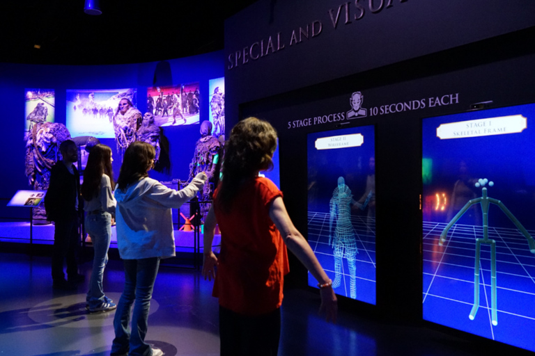 Belfast: Official Game of Thrones Studio Tour & Transfer