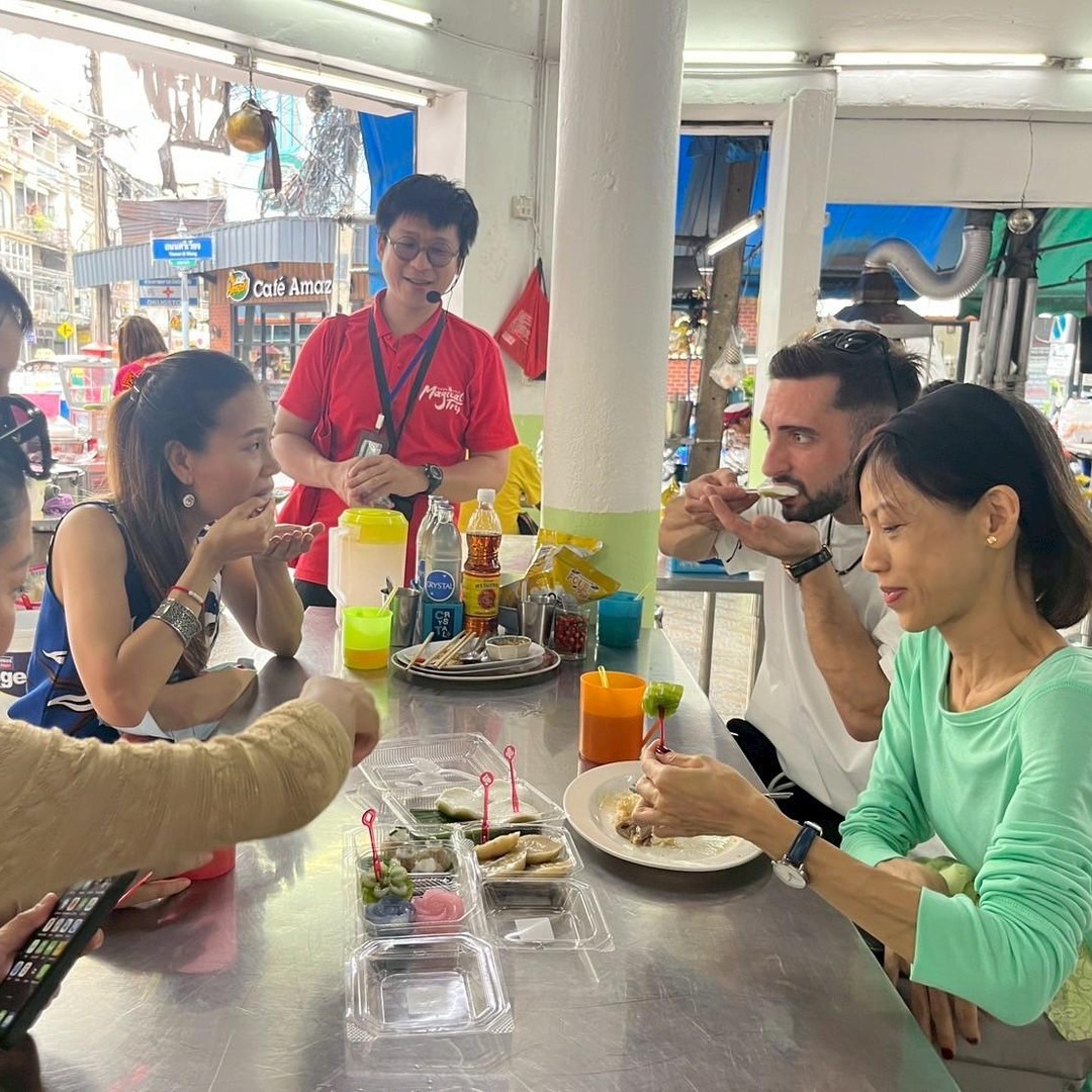 曼谷：探索邦拉克的巷弄与当地美食| GetYourGuide