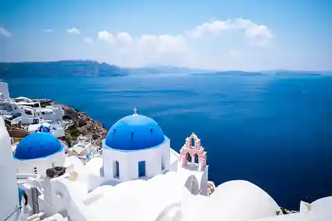 From Heraklion: Guided Day Trip To Santorini Island