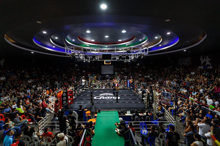 Chiang Mai: VIP Muay Thai Night with Free Drinks
