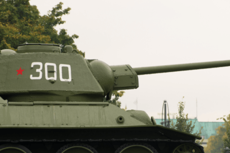 Tour privato di Berlino della Seconda Guerra Mondiale: Storia del terzo reichTour privato di Berlino della Seconda Guerra Mondiale: Storia del Terzo Reich