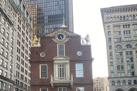 Freedom Trail in het Spaans: de route die de revolutie in Boston markeerdeFreedom Trail in het Nederlands: De route die de revolutie in Boston heeft gevormd