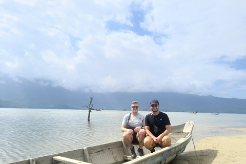 Hoi An - Hue mit dem Privatwagen über den Hai Van Pass, Goldene Brücke