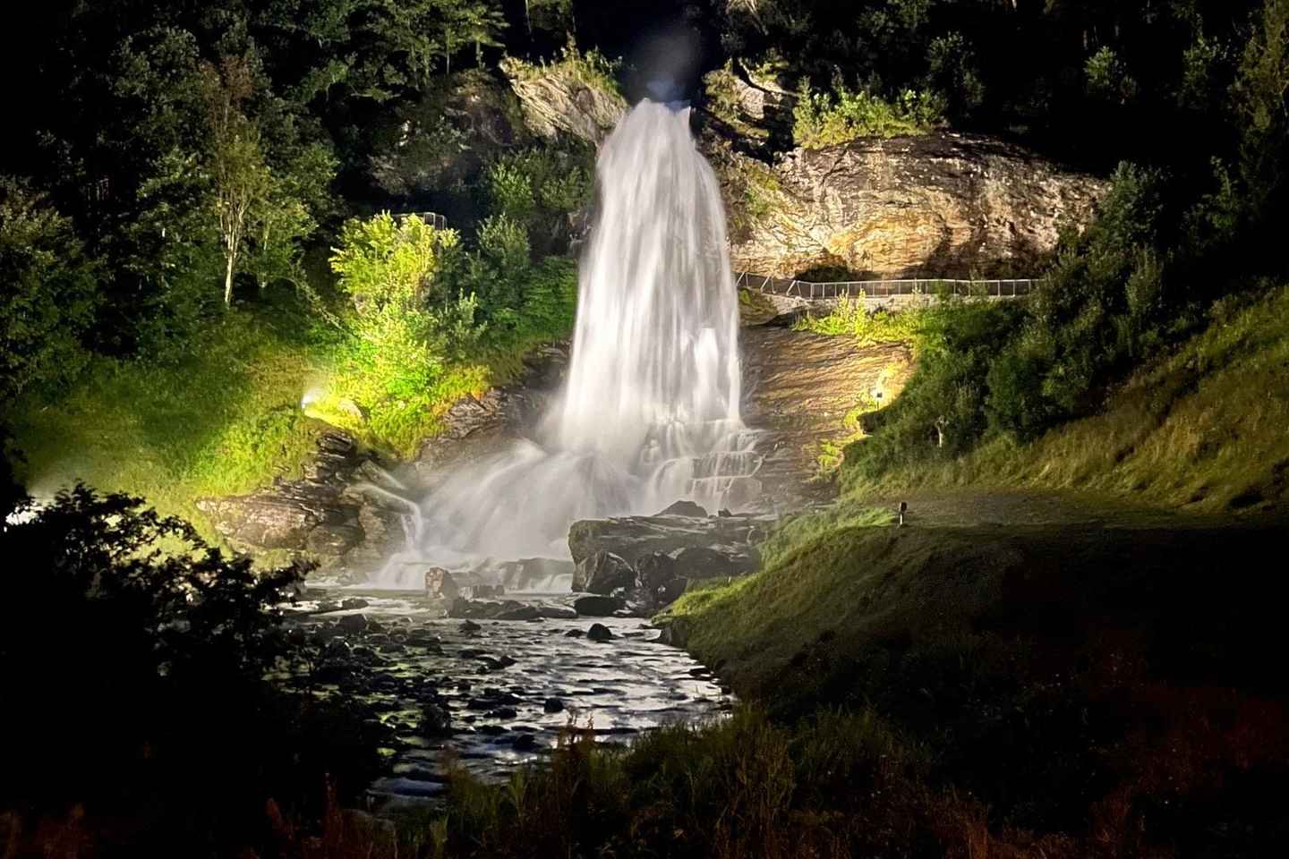 베르겐: 비공개 폭포와 피오르드 노르웨이의 경이로움