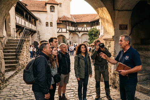 Day Trip From Sibiu: Dracula Castle, Peles Castle and Brasov Audio Guide (Multiple Languages)