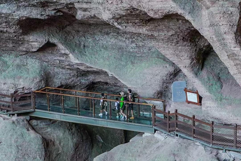 من غويلين: جولة قمم دانشيا ومسارات قبائل قوانغشي-هونان