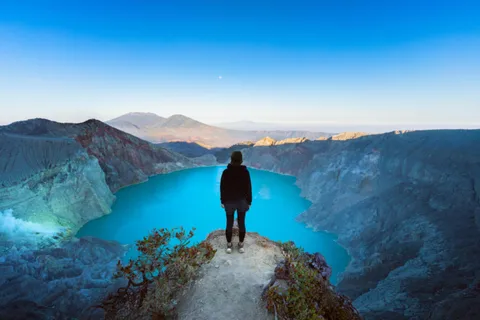 From Bali: Ijen Volcano Sunrise Hike with Transfer & All Fee