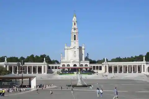 Tour privato di Fátima a piedi
