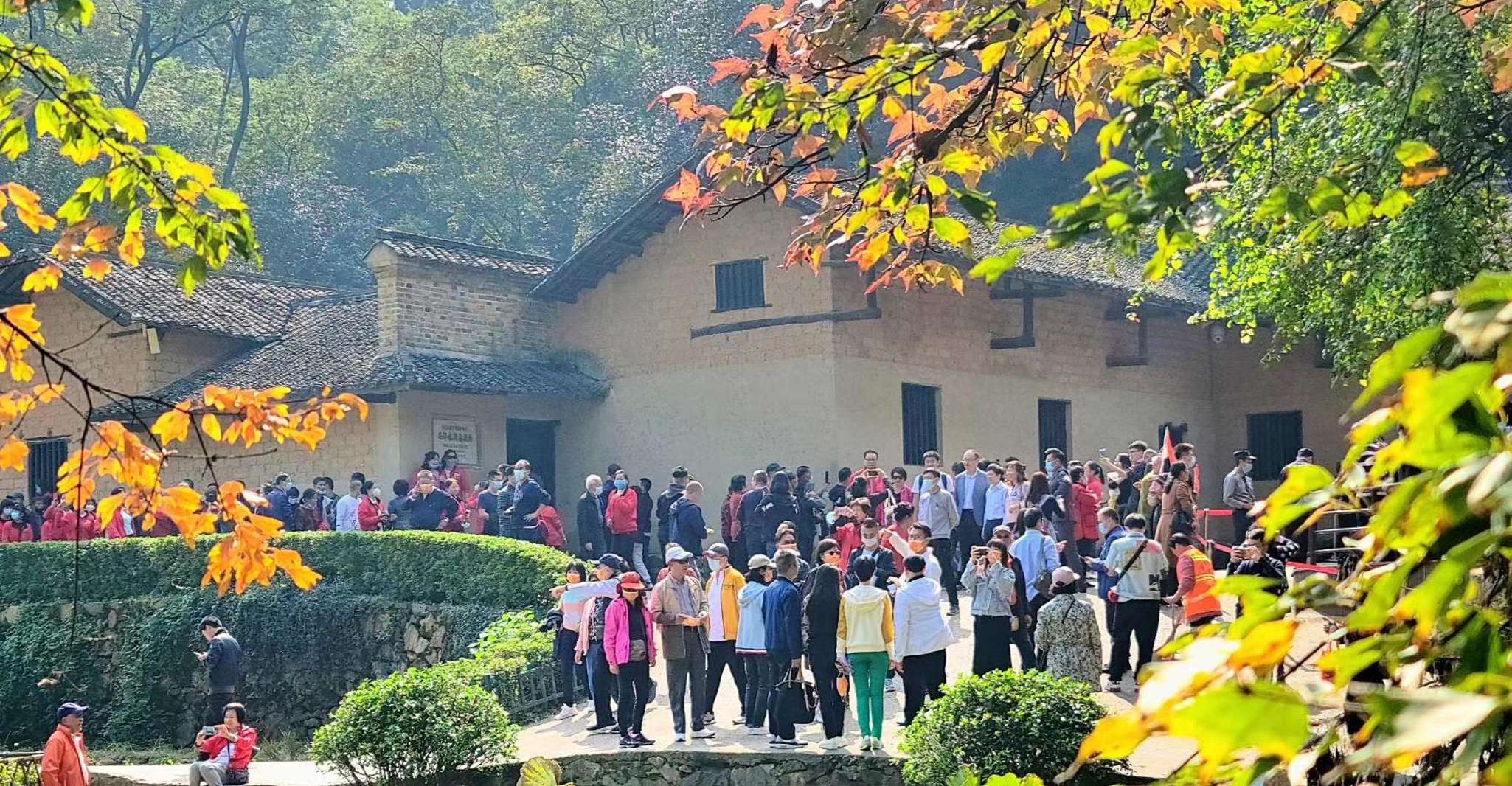 Private Day Trip to Mao's Former Residence- Shaoshan - Housity