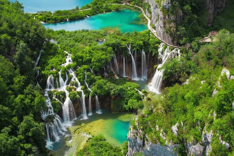 Zagreb: Plitvicer Seen mit Ticket & Rastoke Tour für bis zu 8 Personen. Foto: GetYourGuide