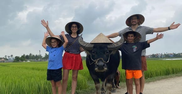 Hoi An: Tra Que Herb Village Tour with Making Lantern