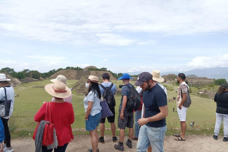Oaxaca: Monte Albán, Alebrijes e Laboratori di argilla nera