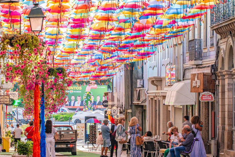 Lisbon:Private Sightseeing TukTuk Tour: Alfama, Belém & More 1.5-H Classic Tour Old Town