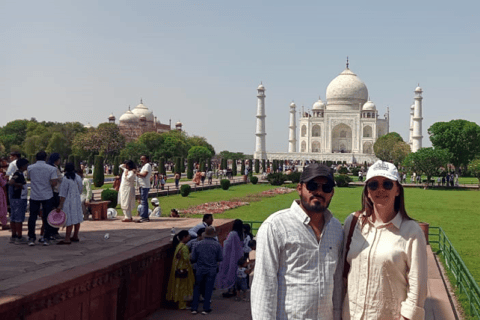 Same Day Taj Mahal Tour By Car From Delhi Tour with AC Car, Guide Mounumet Ticket, Lunch Only