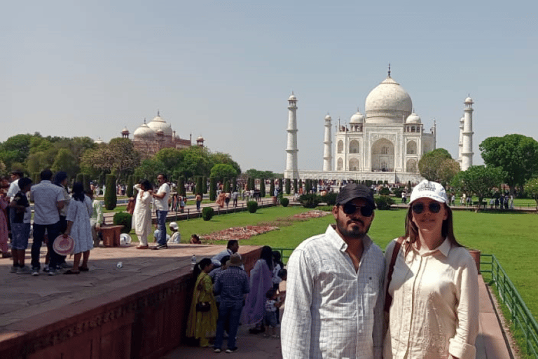 Same Day Taj Mahal Tour By Car From Delhi Tour With Govt. approved Guide Only.
