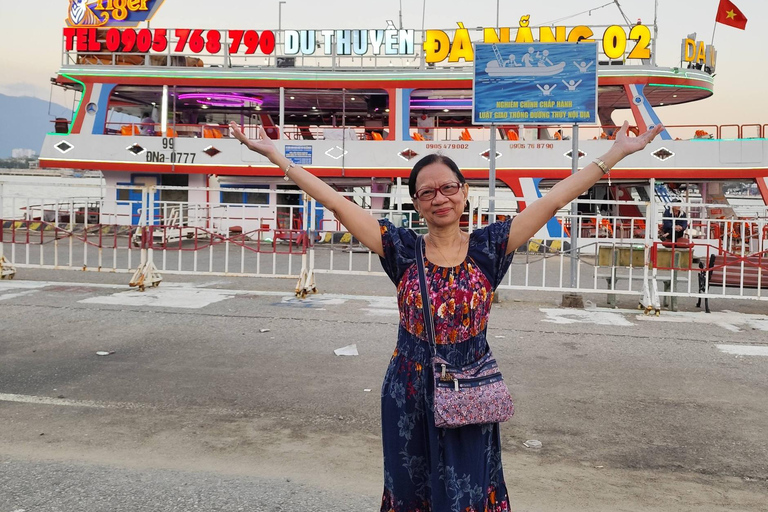 Da Nang: Han River Local Cruise by Night Poseidon Luxury Cruise for Weekday