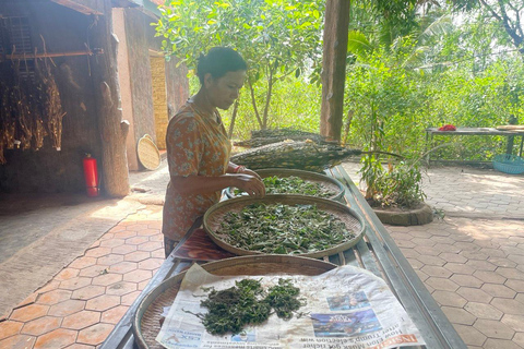 Phnom Penh: Silk Island, Killing Fields, and S-21 Tour
