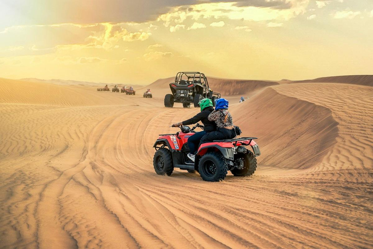 Dubai: Experiência de 60 minutos de quadriciclo e jantar com churrascoExperiência de 60 minutos de quadriciclo Self-Drive e jantar com churrasco