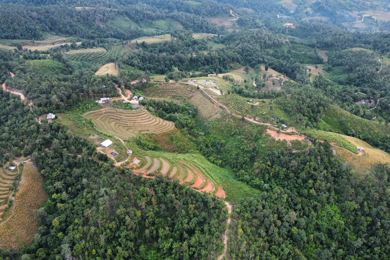 Chiang Mai: jungletocht, olifanten en verblijf in een bergstamdorpChiang Mai: tweedaagse jungletocht met verblijf in de bergstam