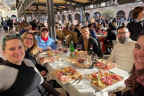 Vérone : Dégustation de mets et visite à pied avec téléphérique