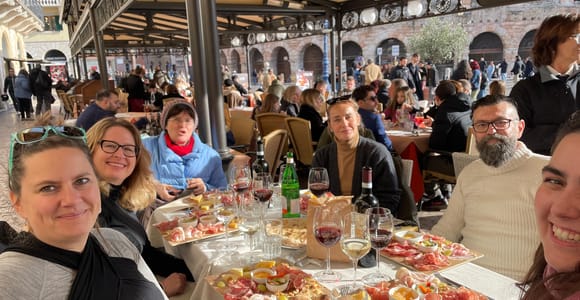 Verona: Stadtrundgang mit Seilbahn & Wein-Aperitif