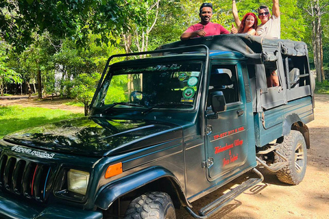 From Kandy: Sigiriya Village Safari with Rock Climbing