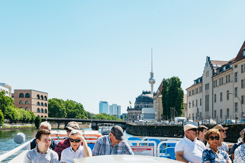 Berlin: Stadtrundfahrt per Boot mit SitzplatzgarantieAbfahrt an der Friedrichstraße mit Audioguide