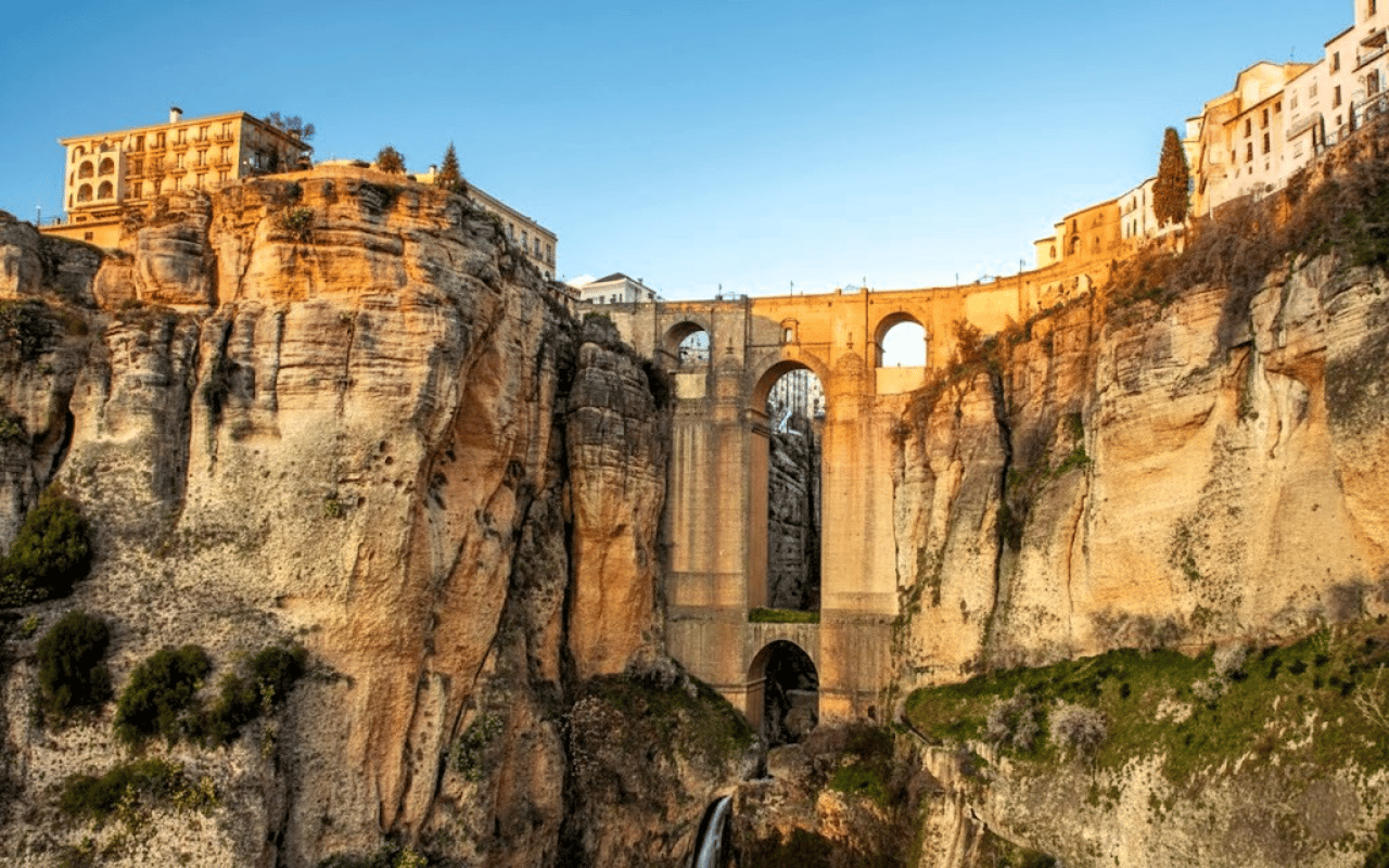 Von Malaga: Ronda in 7 Stunden + Geschenk