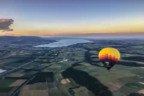 Lausanne : vol en montgolfière avec fondue suisse