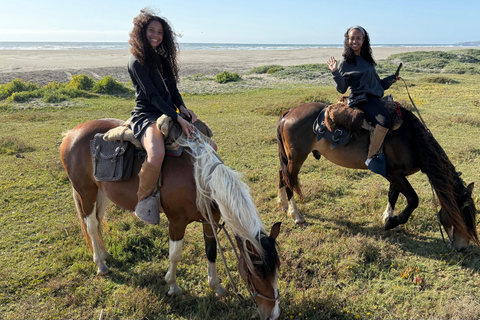 Vineyard, Valparaiso, Horseback Riding, Sea L &amp; BBQ Day Trip