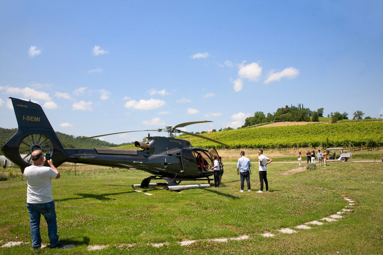 San Gimignano: Helicopter Wine Tour in Chianti Region Activity with 25-Minute Helicopter Ride