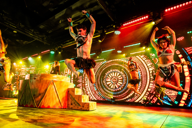 From the south: Admission ticket and round-trip transfer to Sala Scala TRANSPORT + SHOW