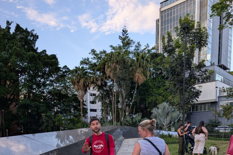 Medellín : plus qu'Escobar Visite guidée à piedMedellín : visite guidée à pied au-delà d'Escobar