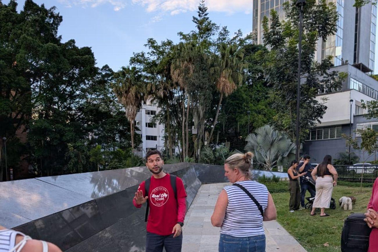 Medellín : plus qu'Escobar Visite guidée à piedMedellín : visite guidée à pied au-delà d'Escobar