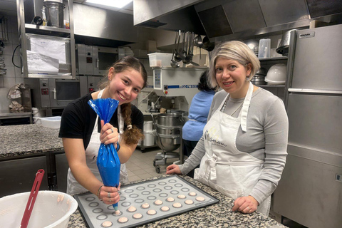 Paris: Macaron Baking Class