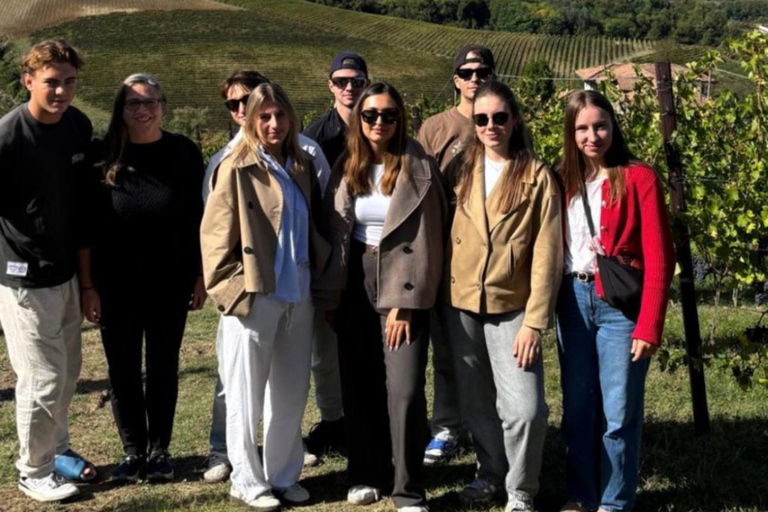 Langhe & Monferrato: Vineyard Tour and Wine Tasting