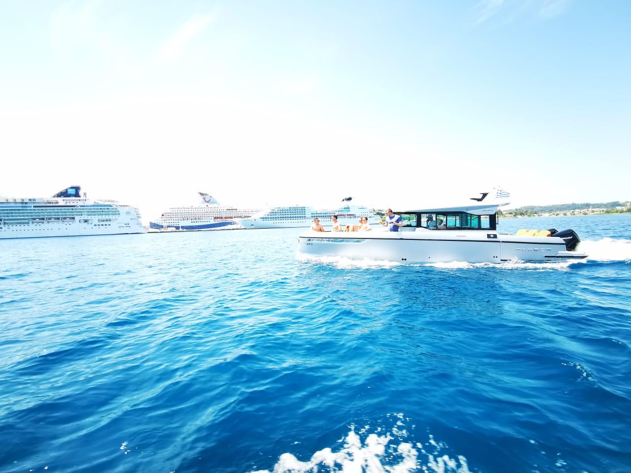 Luxus-Yacht-Erlebnis Semi-privat Nordosten