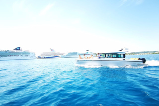 Luxury Yacht Experience Semi-Private North East